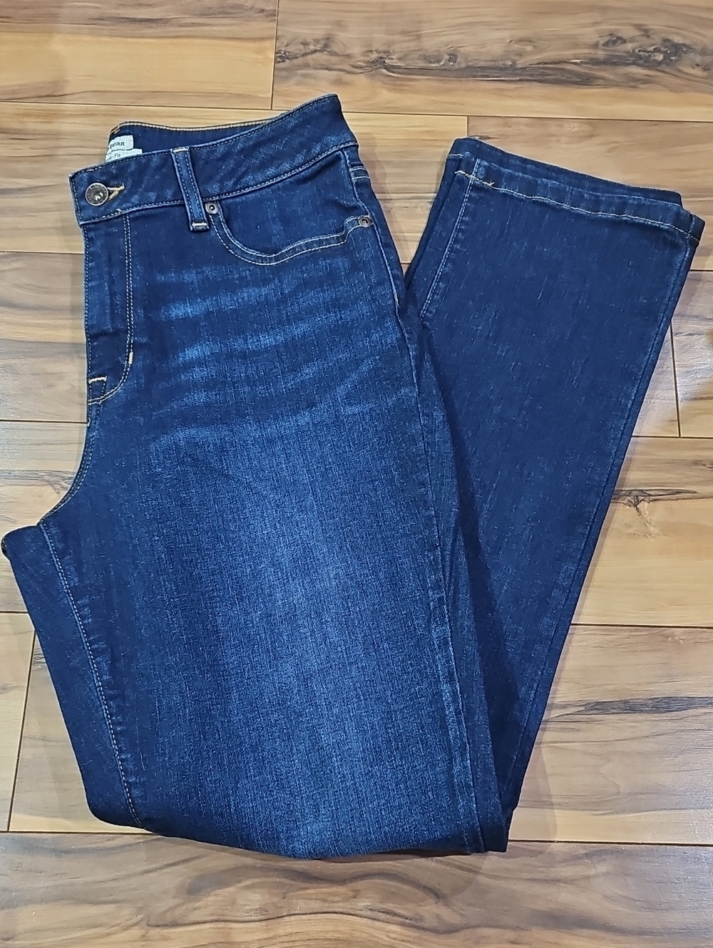 L.L. Bean Classic Fit Women's 8 Regular Dark Blue Stretch Jeans